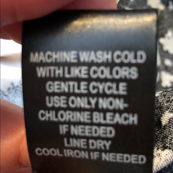 TORRID NWT scarf print challis midi dress size 2x - Picture 9 of 10